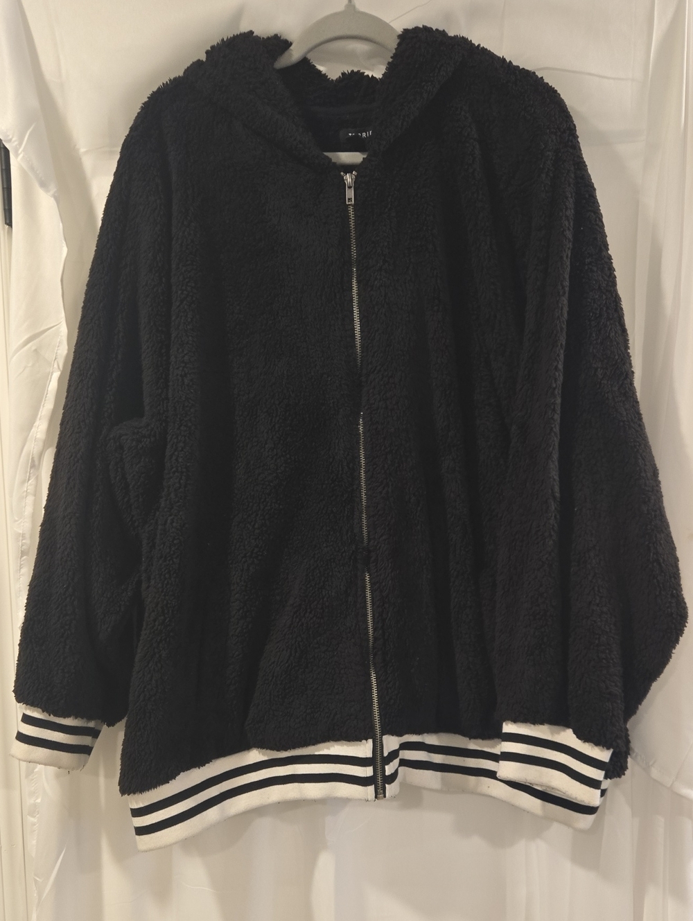 Torrid Black Teddy Fleece Zip-Up Hoodie with Striped Trim Size 6